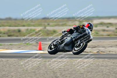 media/Apr-18-2025-TrackDaz (Fri) [[45f5874c44]]/B Group/Session 2 (Turn 7)/